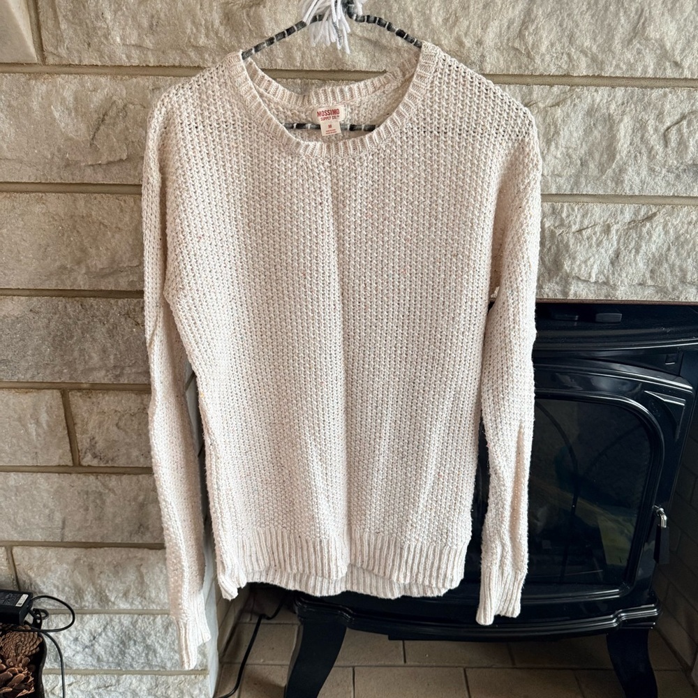 Mossimo Supply Co. Women's Off-White Crew Neck Sweater Medium